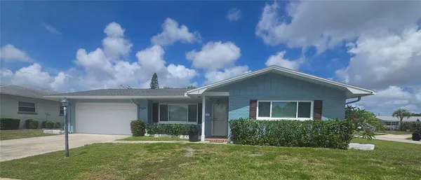 $2,900 | 1435 Santa Clara Drive, Dunedin, FL 34698