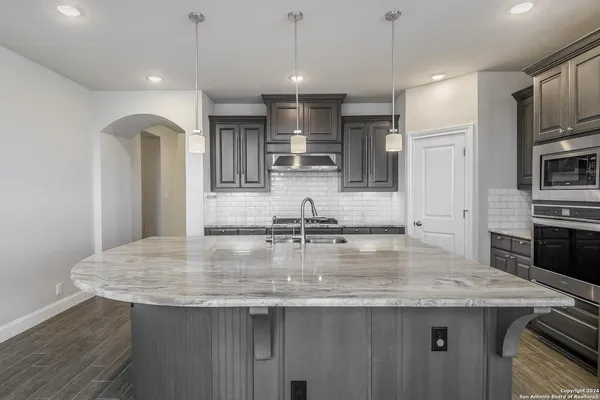 $3,595 | 1823 Falstaff, San Antonio, TX 78258