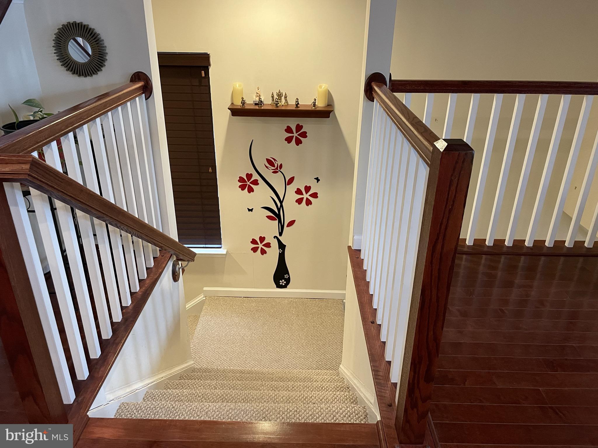 25271 Sackwheat Square Chantilly, VA 20152 - Photo 4 of 24 a view of stairs and hall
