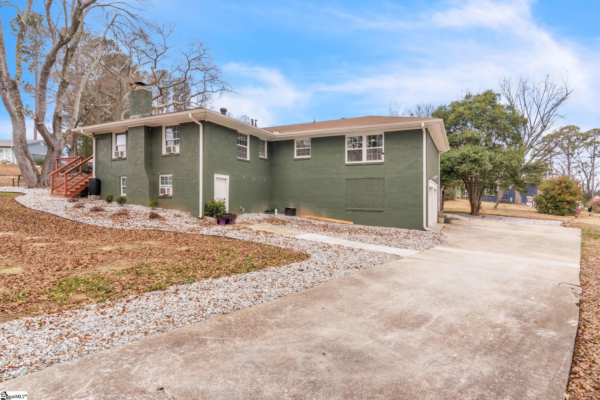 300 Azalea Drive Anderson, SC 29625 - Photo 23 of 29