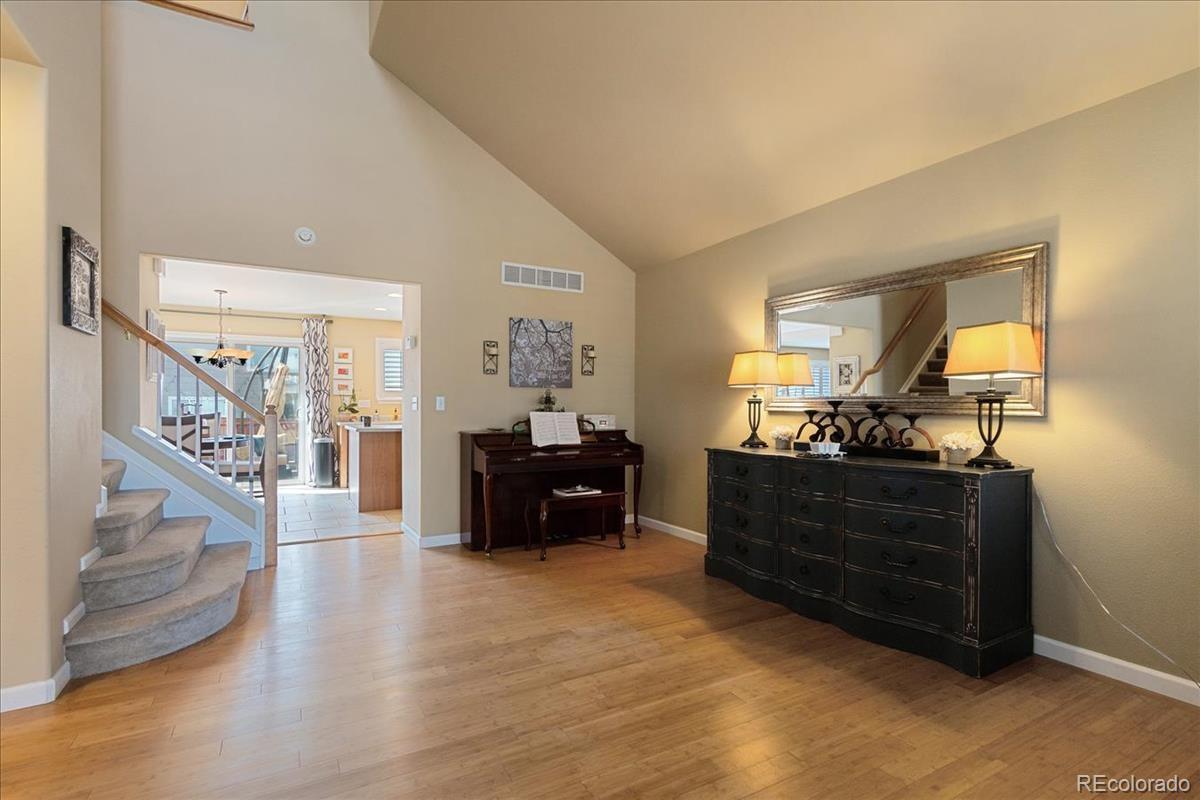 10318 South Rotherwood Circle Highlands Ranch, CO 80130 - Photo 6 of 29 Gallery Image 6