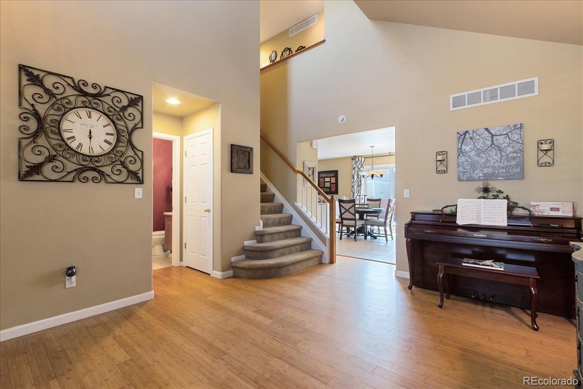 10318 South Rotherwood Circle Highlands Ranch, CO 80130 - Photo 7 of 29 Gallery Image 7