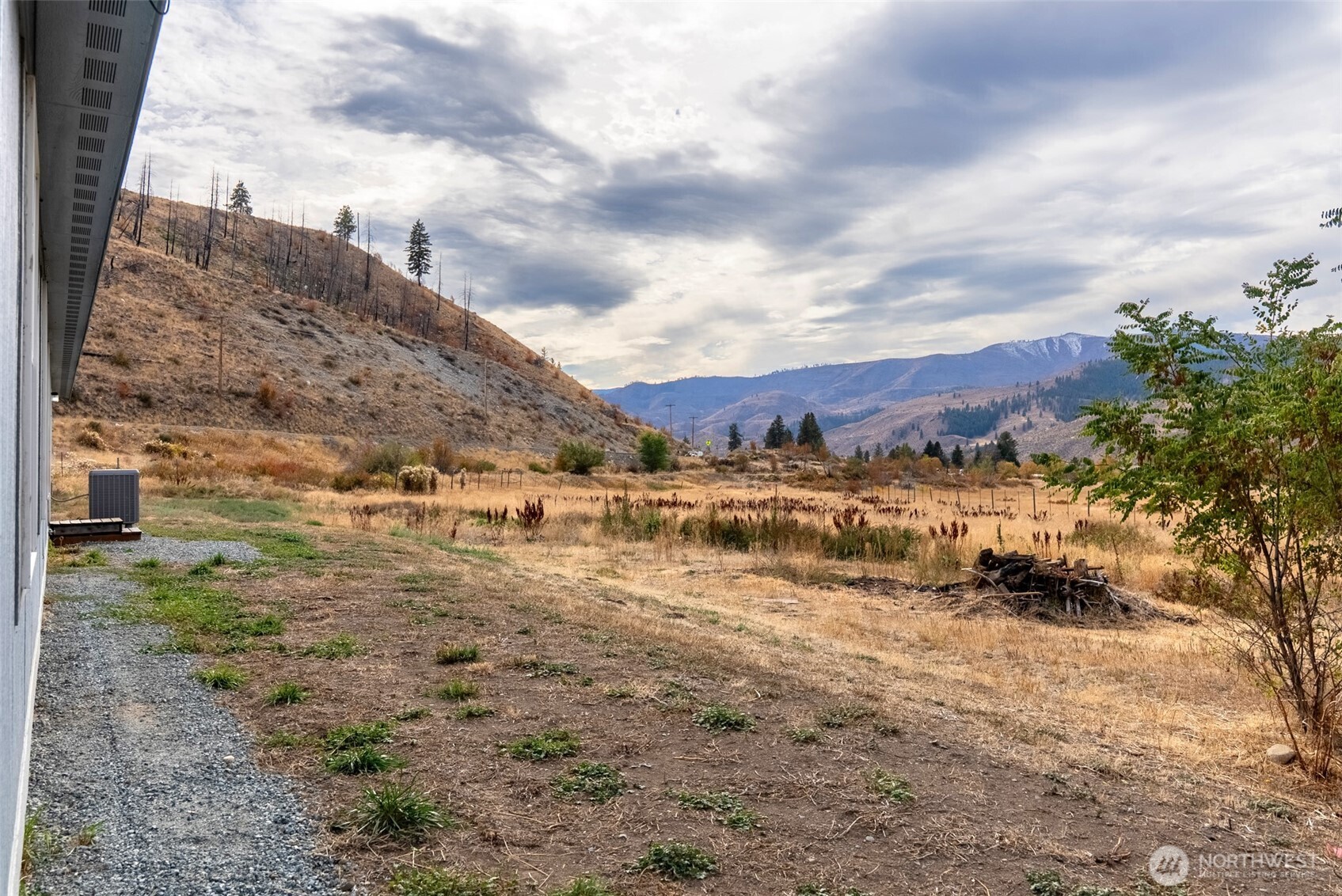 2431 Highway 153 Twisp, WA 98856 - Photo 37 of 40 a view of a yard
