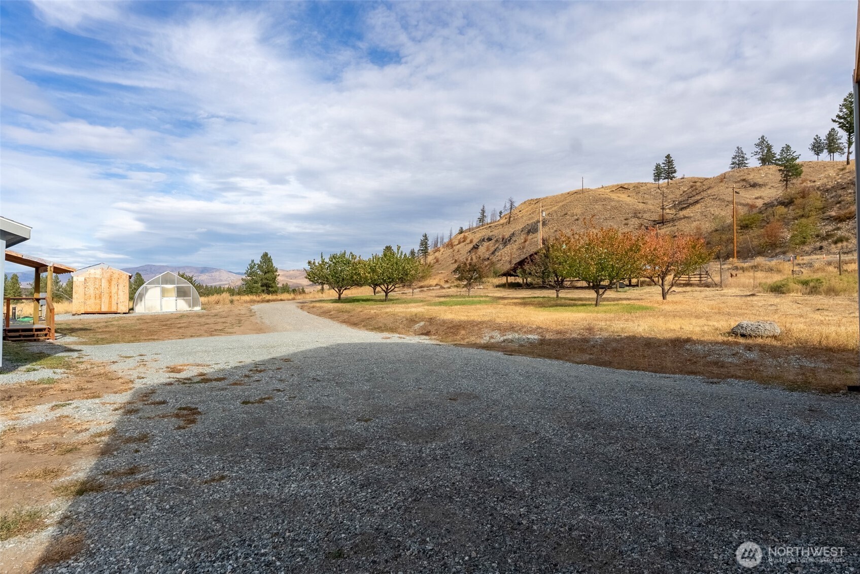 2431 Highway 153 Twisp, WA 98856 - Photo 38 of 40 a view of beach and ocean