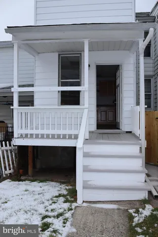 $1,200 | 319 North Columbia Street, Tamaqua, PA 18252