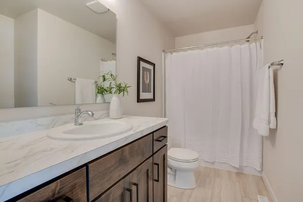$385,987 | 2529 36th Avenue South, Moorhead, MN 56560