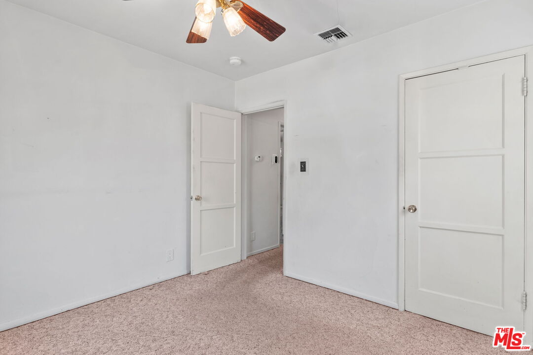 6900 Corbin Avenue Reseda, CA 91335 - Photo 21 of 35 a view of an empty room