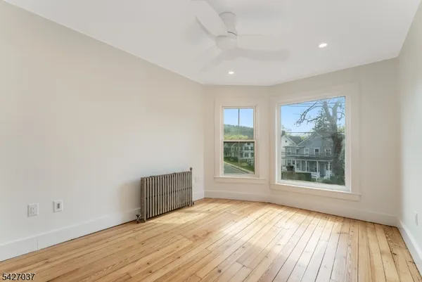 $1,800 | 74 Main Street, Califon, NJ 07830