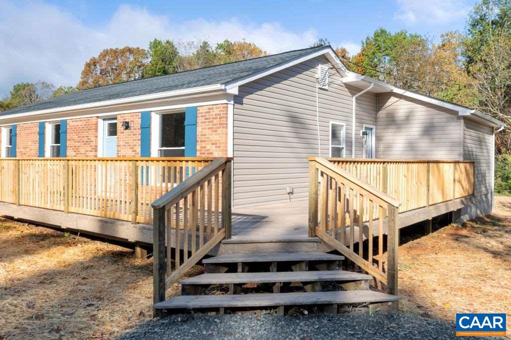 9703 Poindexter Road Louisa, VA 23093 - Photo 2 of 21