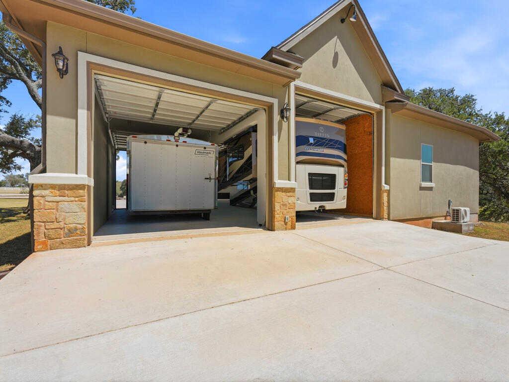228 Lucky Ridge Bandera, TX 78003 - Photo 33 of 74 Gallery Image 33