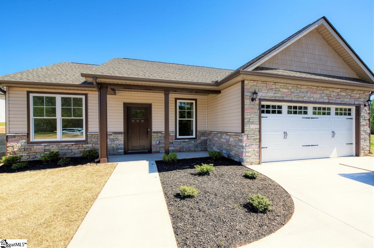 217 Boggs Road Belton, SC 29627 - Photo 1 of 32