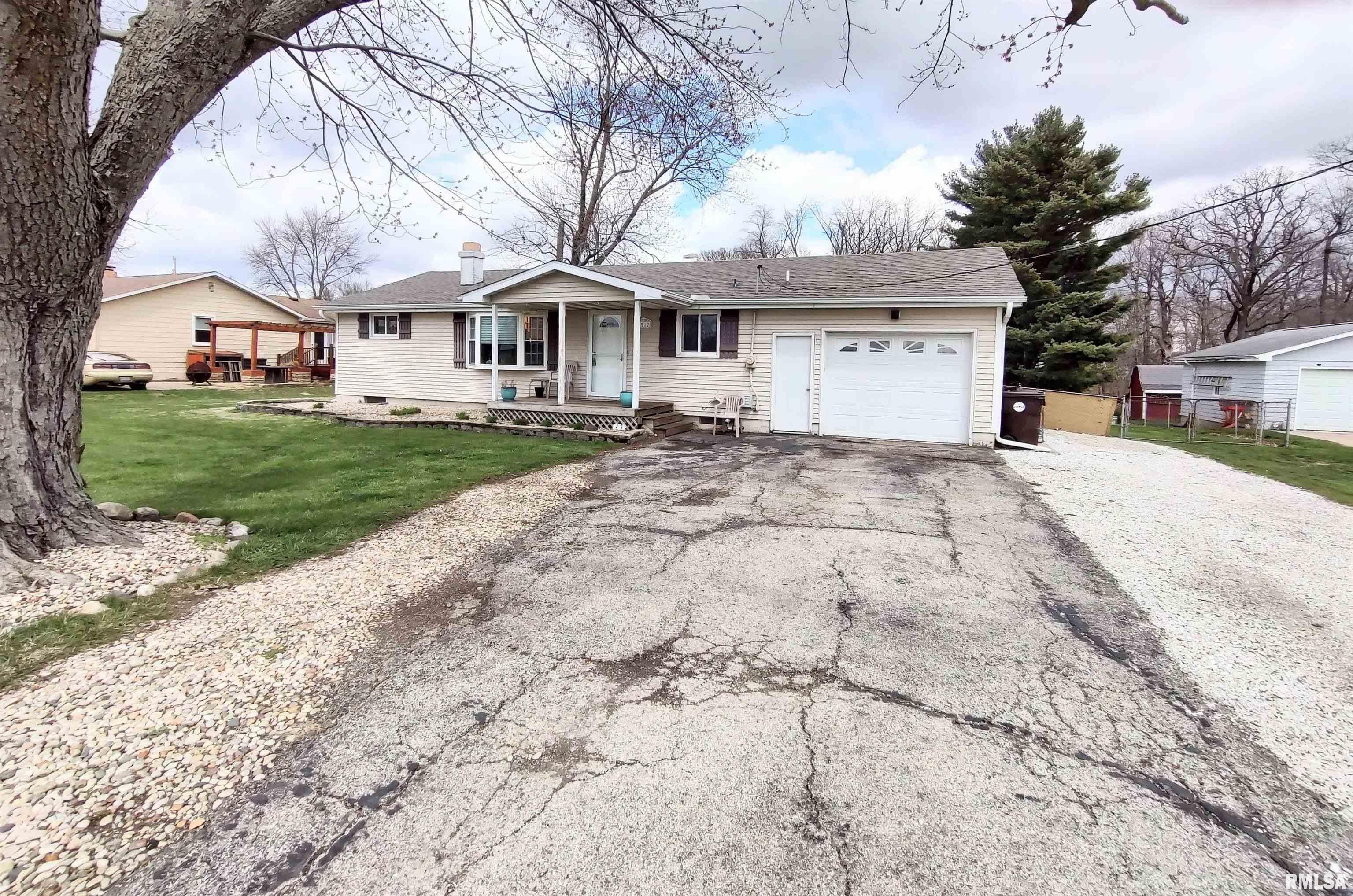 1512 Hickory Point Road Metamora, IL 61548 - Photo 3 of 36 Gallery Image 3