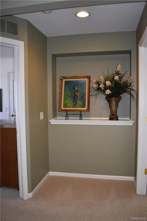 1668 Blushing Court Rochester, MI 48307 - Photo 21 of 34