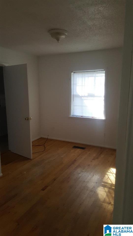 1256 18th Place Southwest Birmingham, AL 35211 - Photo 4 of 6