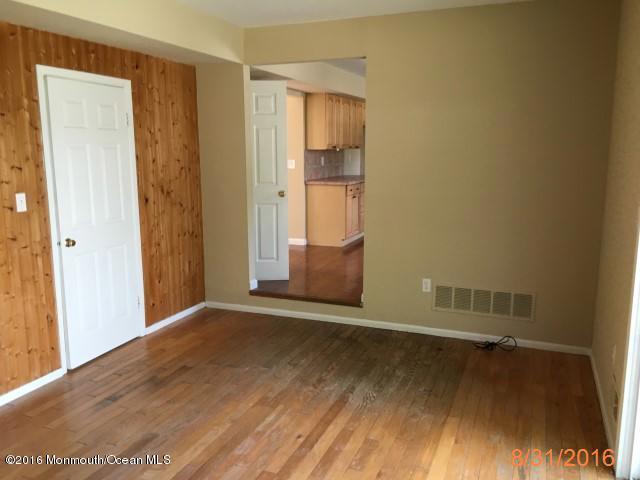 16 Remsen Drive Howell, NJ 07731 - Photo 11 of 16 family (1)