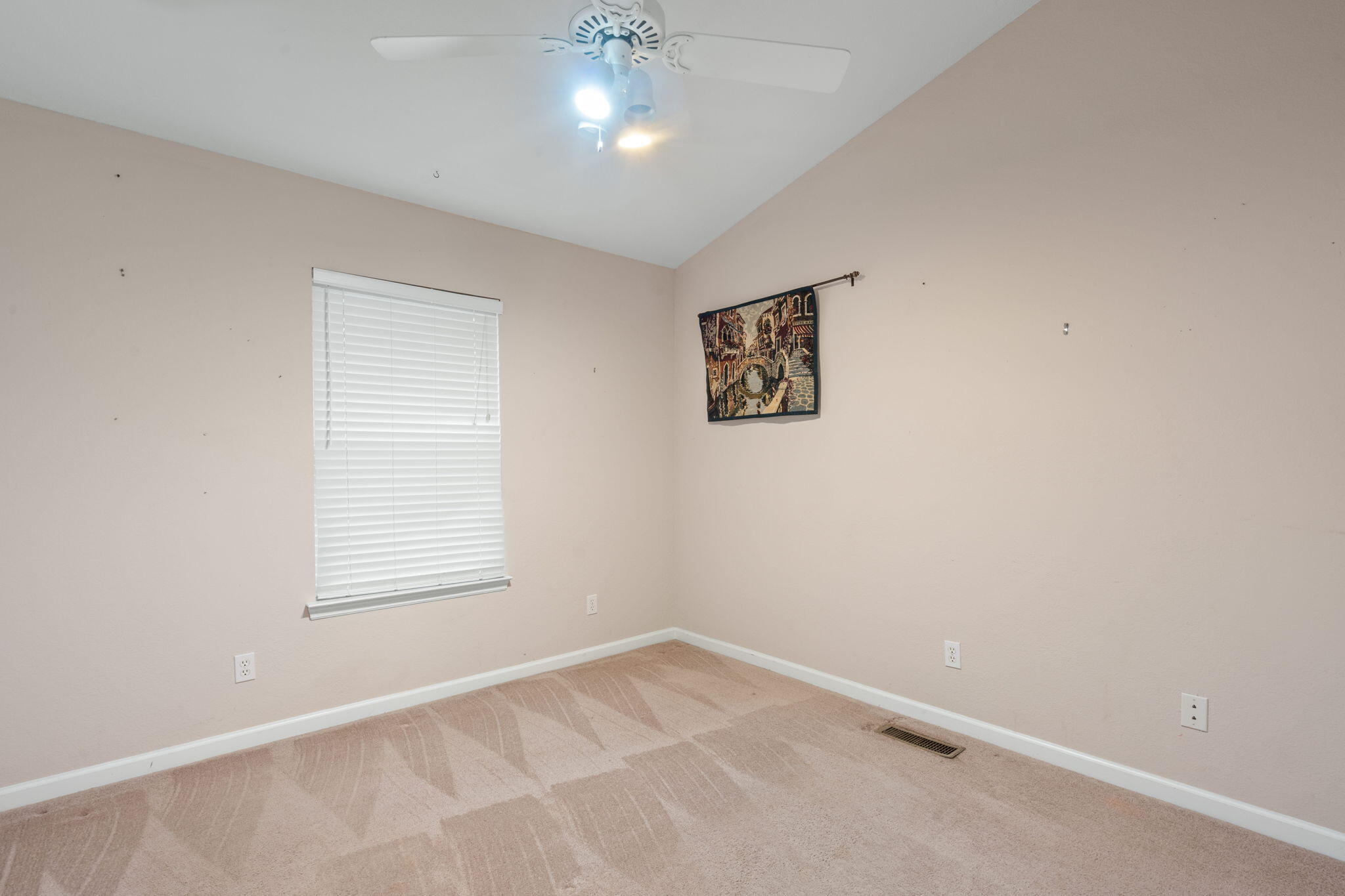 719 Lakehaven Circle Decatur, TN 37322 - Photo 22 of 43 19-web-or-mls-Lakehaven Cir-Autumn B-19