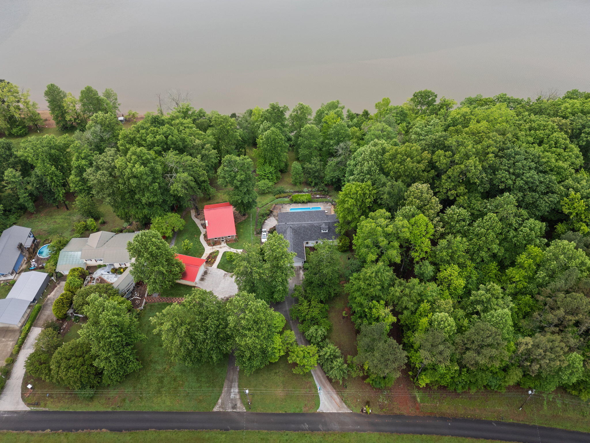719 Lakehaven Circle Decatur, TN 37322 - Photo 37 of 43 37-web-or-mls-Lakehaven Cir-Autumn B-37