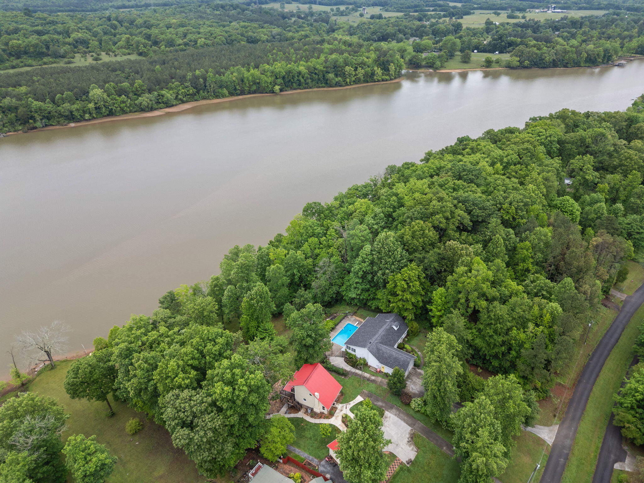 719 Lakehaven Circle Decatur, TN 37322 - Photo 40 of 43 40-web-or-mls-Lakehaven Cir-Autumn B-40