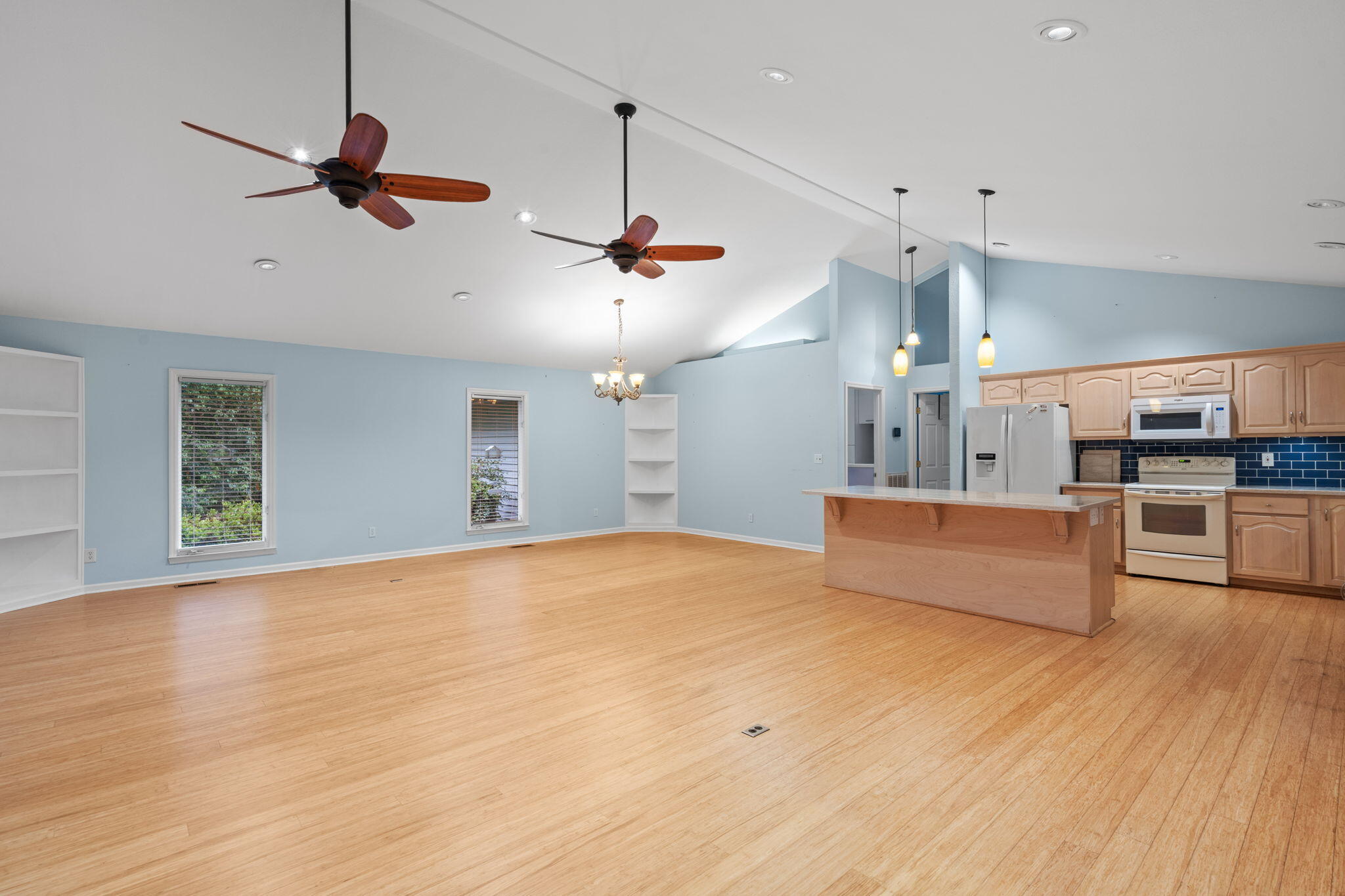 719 Lakehaven Circle Decatur, TN 37322 - Photo 6 of 43 7-web-or-mls-Lakehaven Cir-Autumn B-7