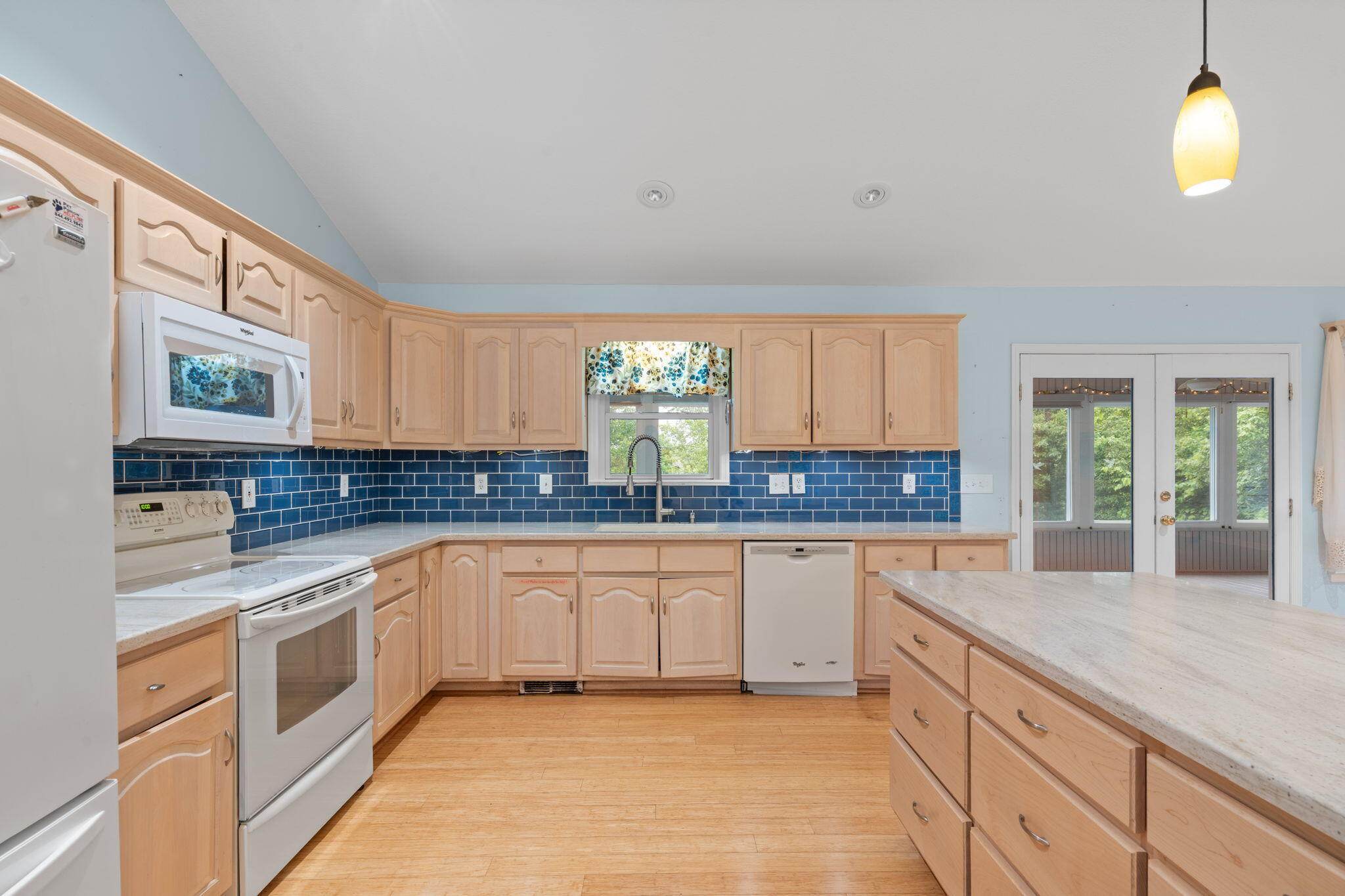719 Lakehaven Circle Decatur, TN 37322 - Photo 9 of 43 5-web-or-mls-Lakehaven Cir-Autumn B-5