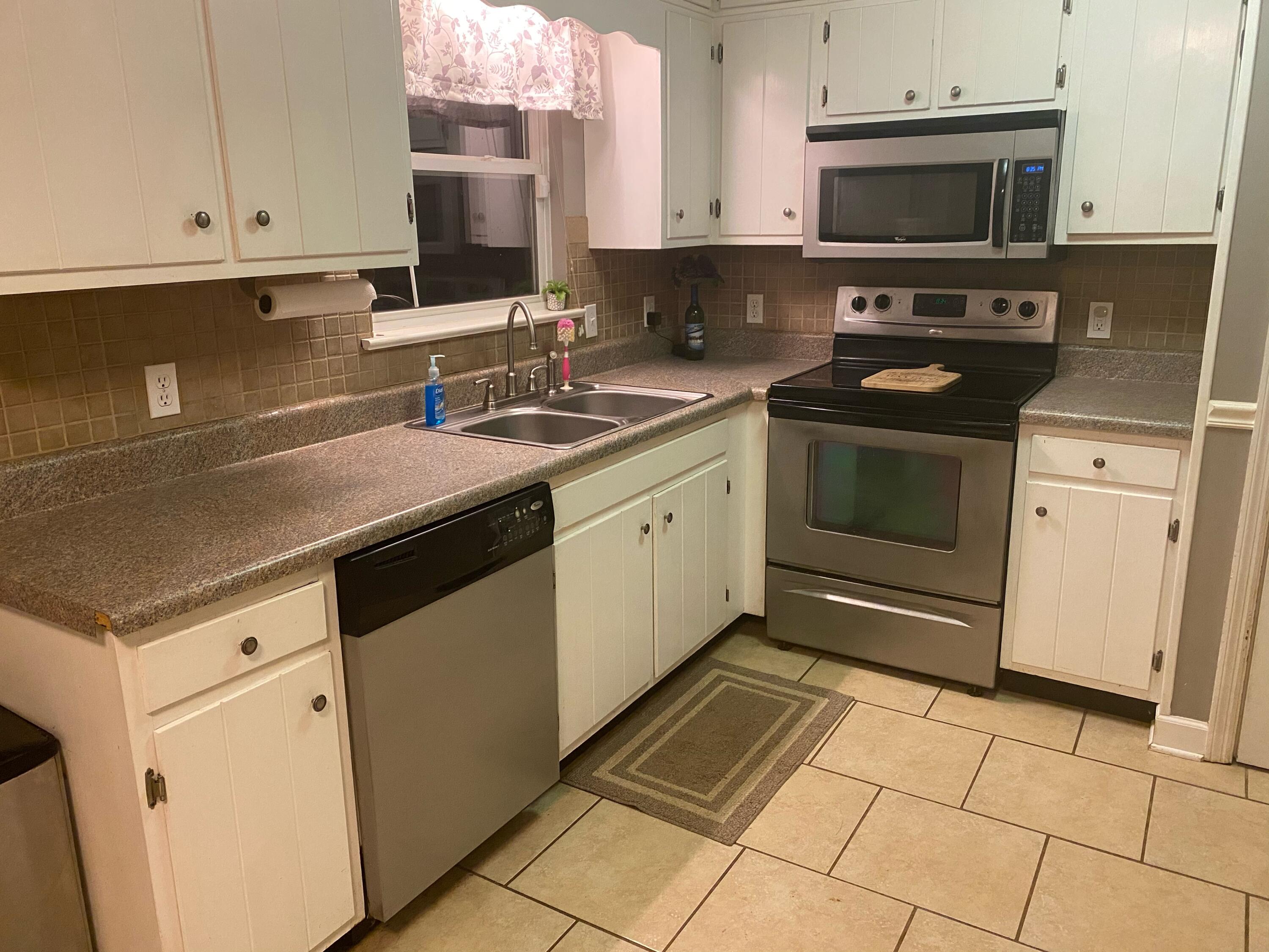 7217 Fairbanks Road Hixson, TN 37343 - Photo 9 of 11 IMG_3698