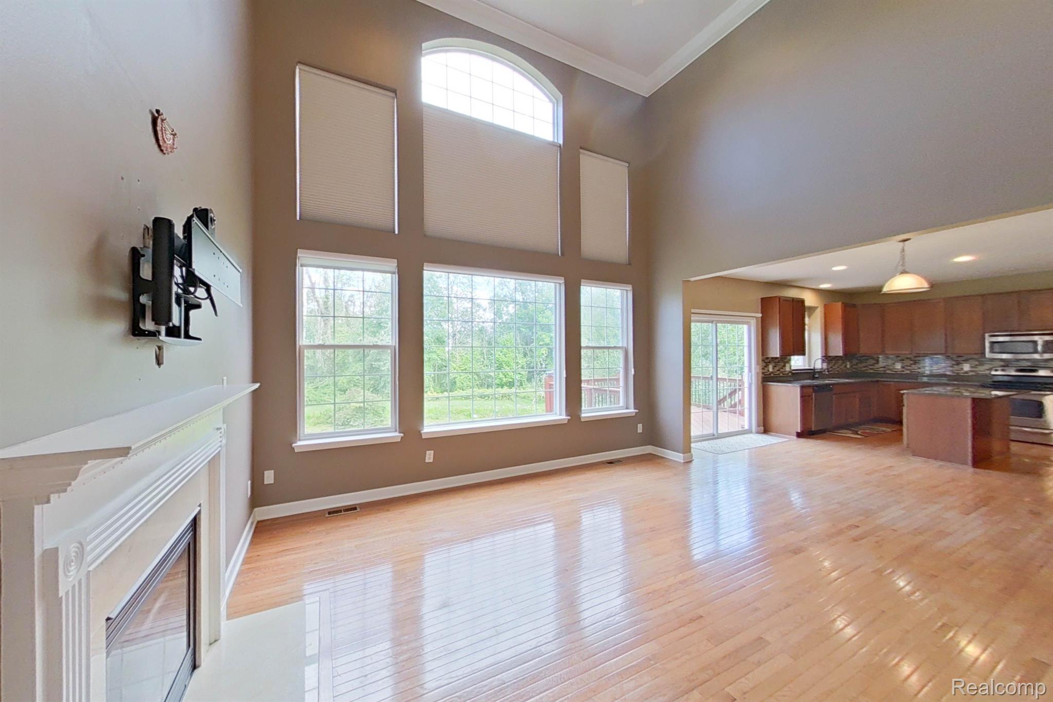 27147 Victoria Road Novi, MI 48374 - Photo 3 of 74 Gallery Image 3