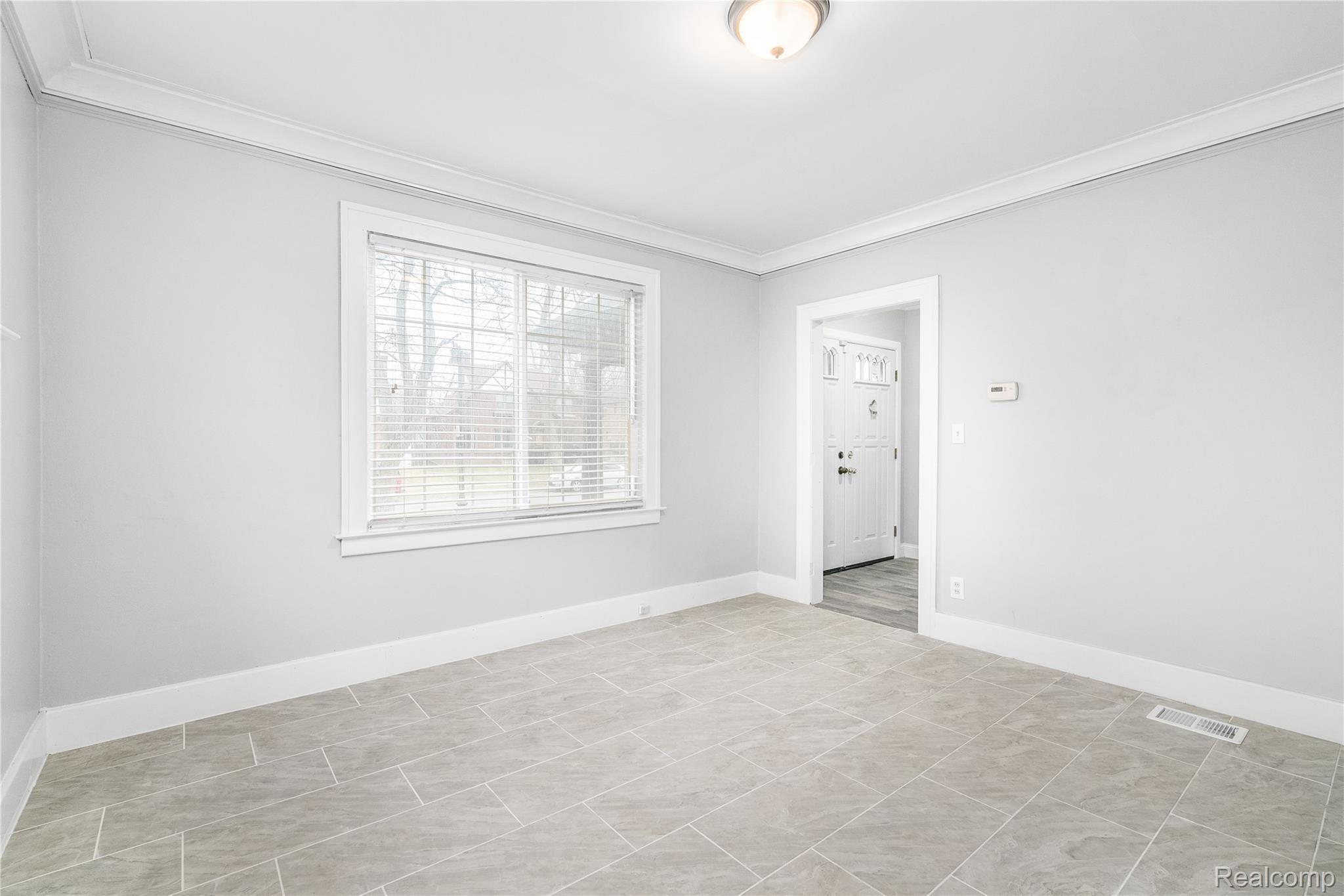14225 Rutland Street Detroit, MI 48227 - Photo 18 of 42 14225 Rutland, Detroit-5273.jpg