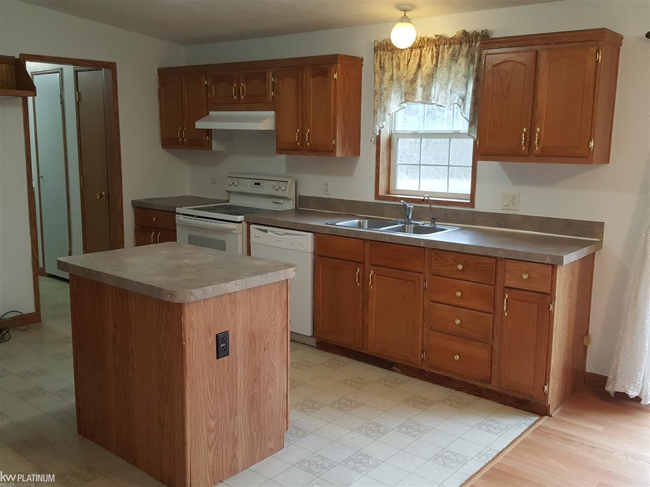 665 Nolan Road Goodells, MI 48027 - Photo 3 of 15