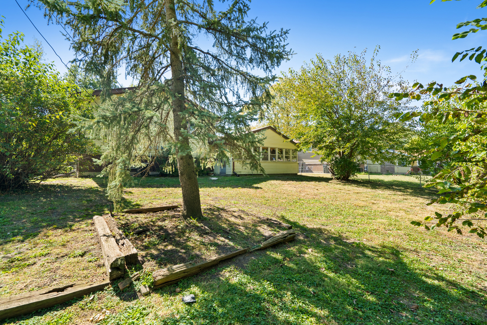 244 Thomas Street Park Forest, IL 60466 - Photo 24 of 30 a view of yard