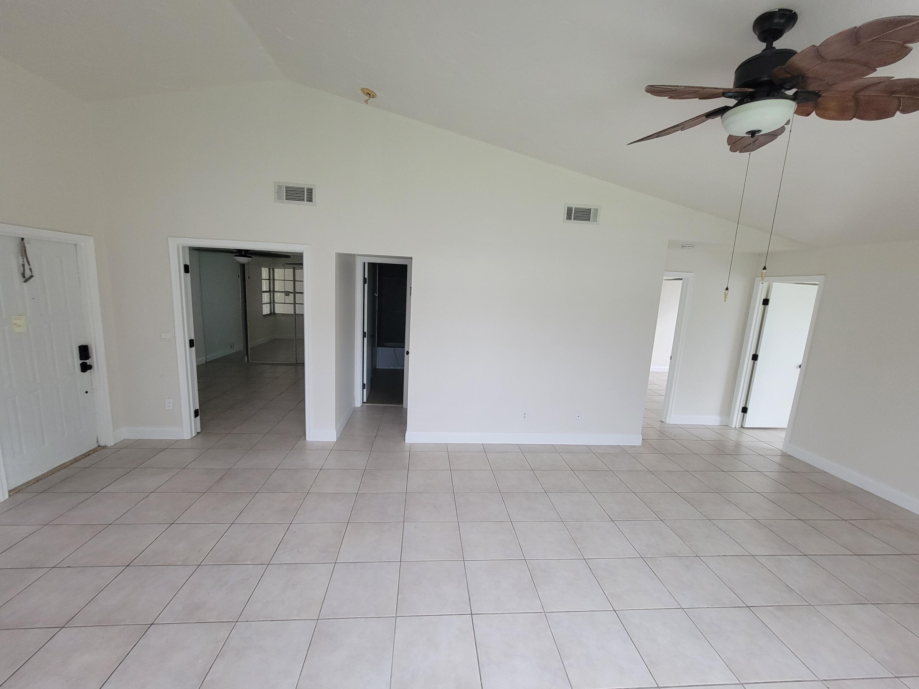 104 Arrowhead Circle Jupiter, FL 33458 - Photo 15 of 21 20251002_165032