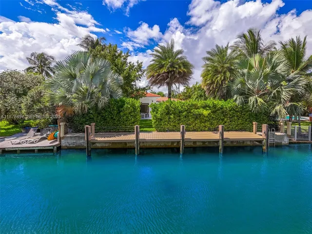 $4,500,000 | 8033 Noremac Avenue, Miami Beach, FL 33141