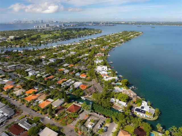 $4,500,000 | 8033 Noremac Avenue, Miami Beach, FL 33141