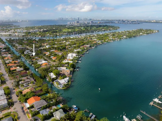 $4,500,000 | 8033 Noremac Avenue, Miami Beach, FL 33141