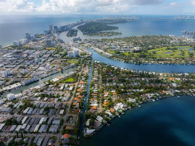 $4,500,000 | 8033 Noremac Avenue, Miami Beach, FL 33141