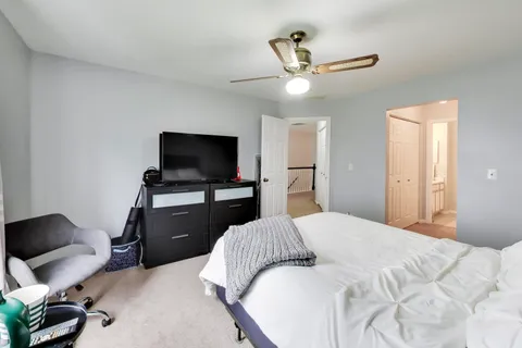 $340,000 | 1267 Arapaho Court, Naperville, IL 60540
