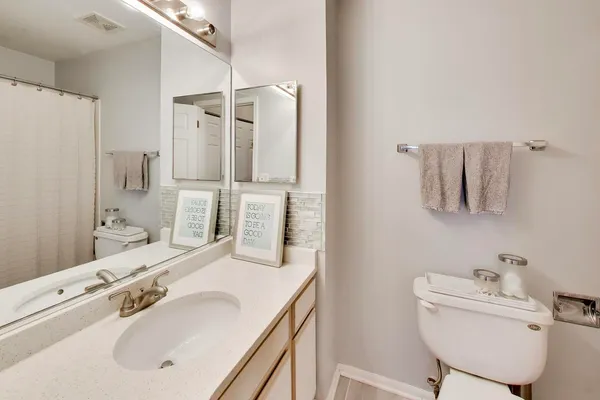$340,000 | 1267 Arapaho Court, Naperville, IL 60540