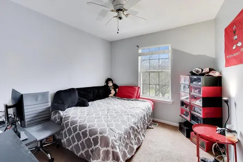 $340,000 | 1267 Arapaho Court, Naperville, IL 60540