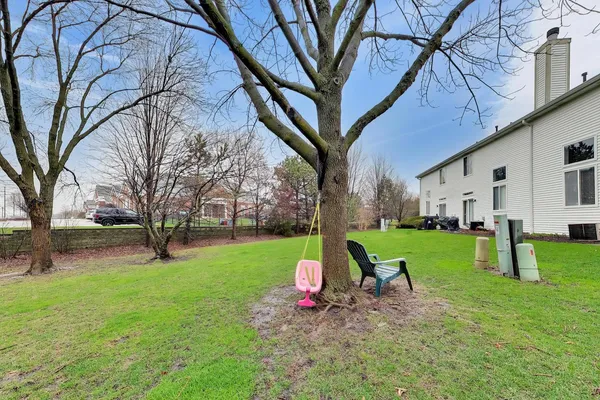 $340,000 | 1267 Arapaho Court, Naperville, IL 60540