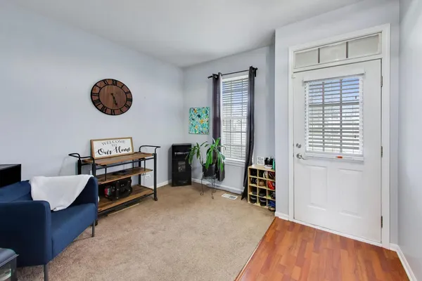 $340,000 | 1267 Arapaho Court, Naperville, IL 60540