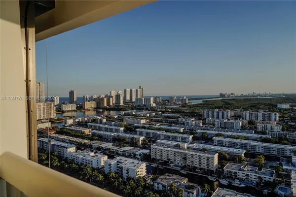 $10,900 | 2000 Island Boulevard, Unit 2404, Aventura, FL 33160