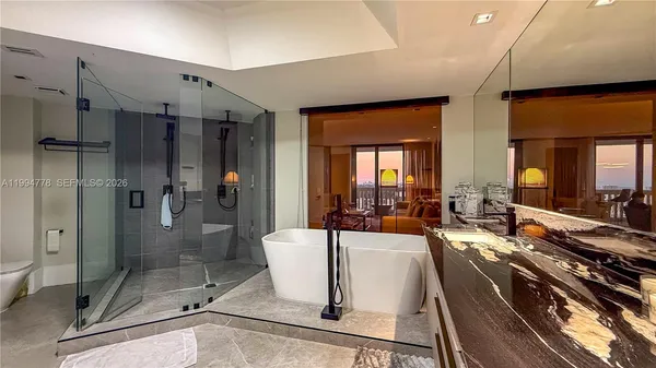 $10,900 | 2000 Island Boulevard, Unit 2404, Aventura, FL 33160