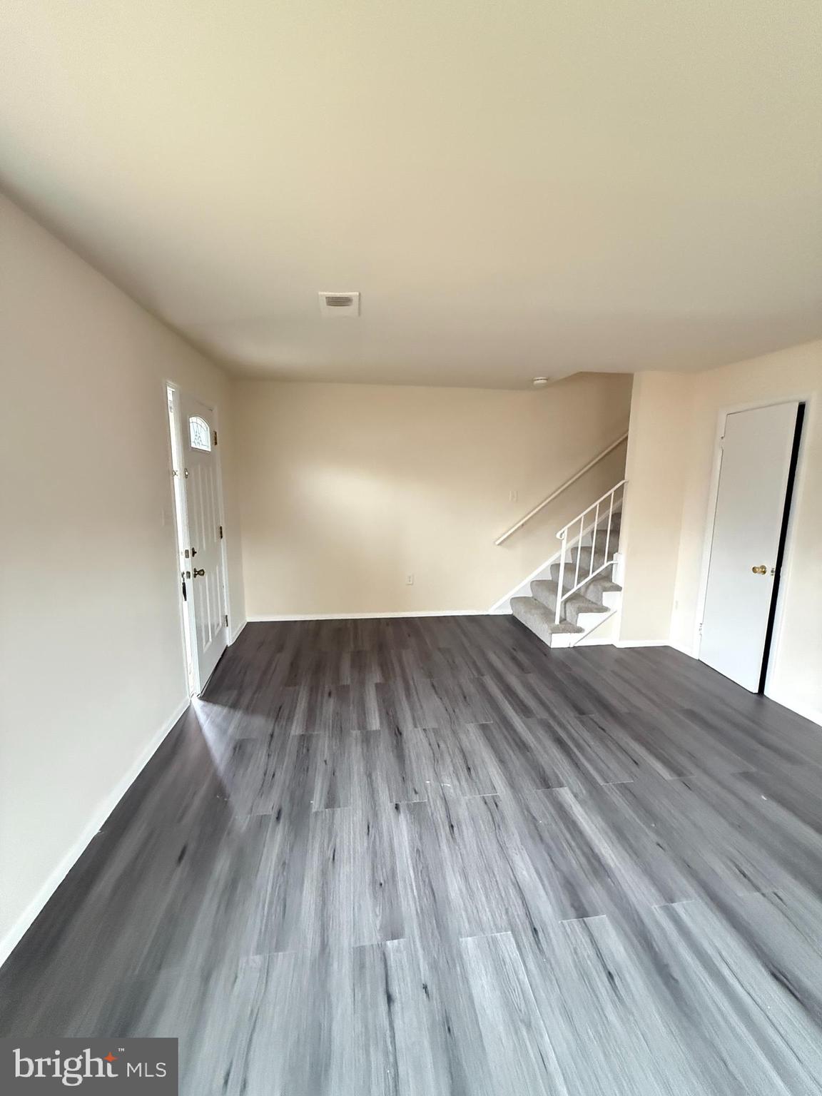 3519 Buffalo Court Woodbridge, VA 22193 - Photo 3 of 14