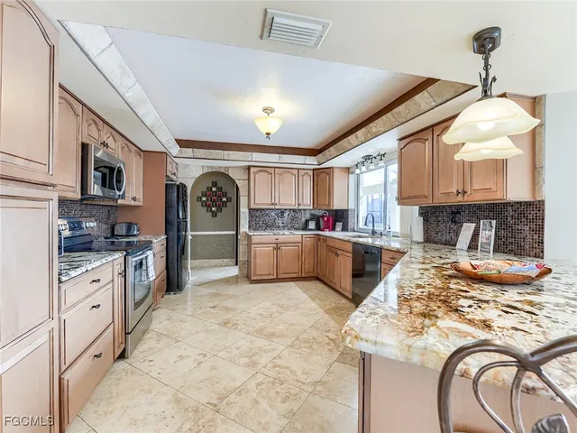 $749,000 | 1506 Southwest 52nd Lane, Cape Coral, FL 33914