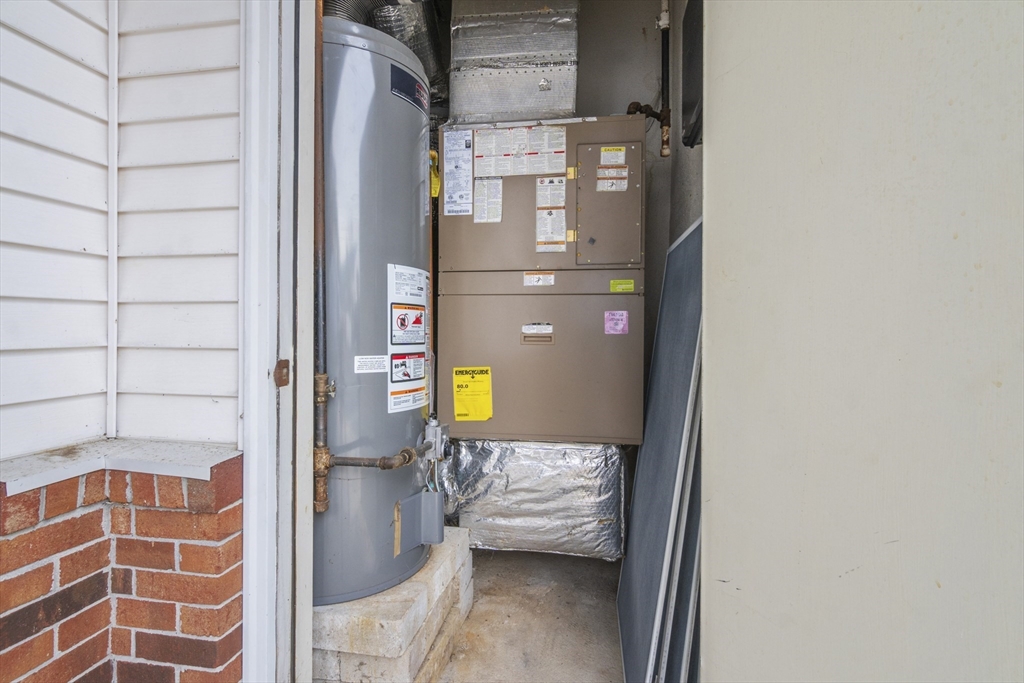 45 Christopher Drive, Unit 101 Methuen, MA 01844 - Photo 19 of 32 a bathroom with a sink and a shower