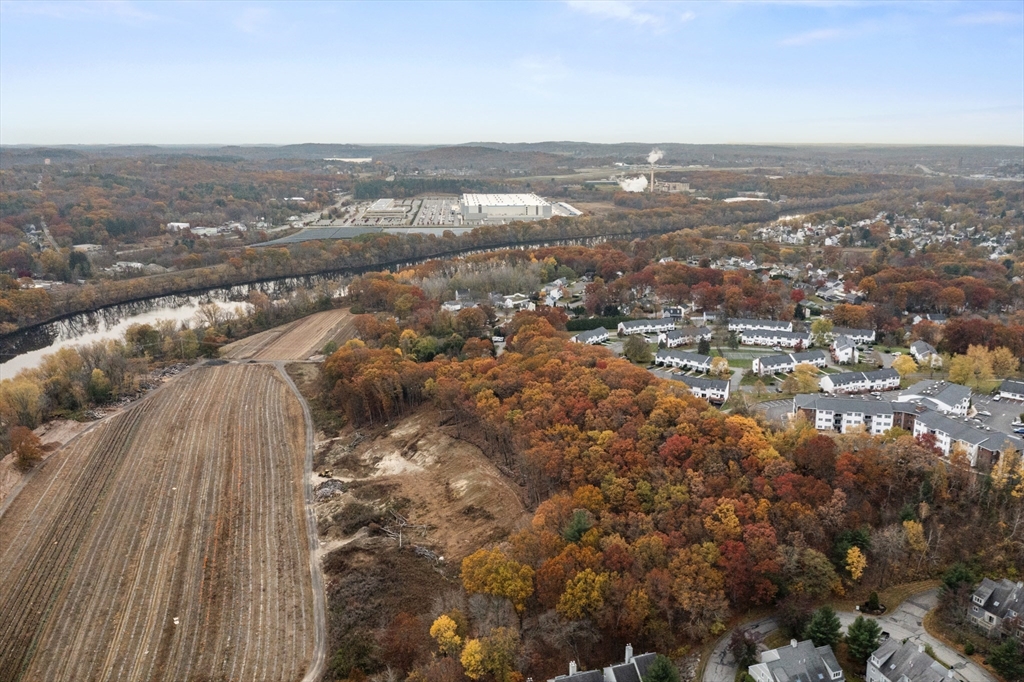 45 Christopher Drive, Unit 101 Methuen, MA 01844 - Photo 28 of 32 an aerial view of residential houses with outdoor space