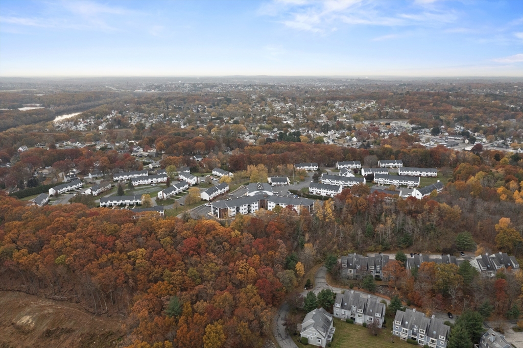 45 Christopher Drive, Unit 101 Methuen, MA 01844 - Photo 29 of 32 an aerial view of multiple house