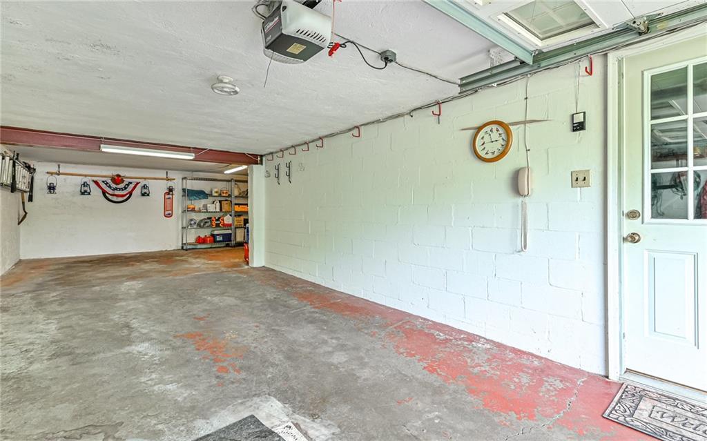 160 Rosscommon Road Wexford, PA 15090 - Photo 17 of 24 Gallery Image 17