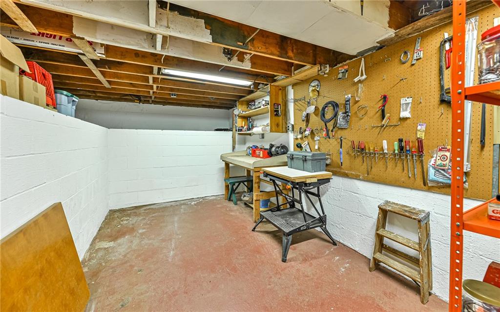 160 Rosscommon Road Wexford, PA 15090 - Photo 18 of 24 Gallery Image 18