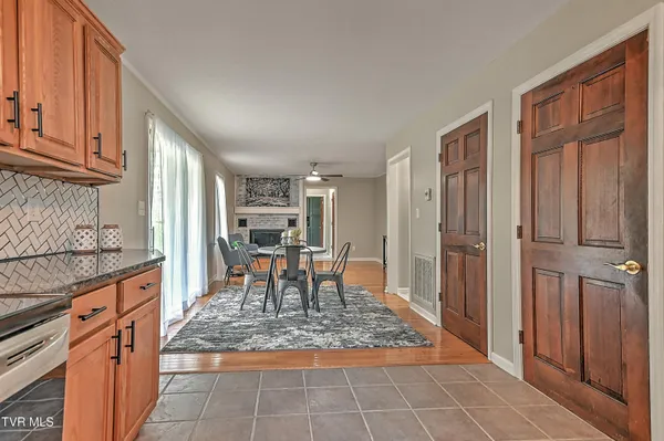 $439,900 | 6371 Old Jonesboro Road, Bristol, TN 37620