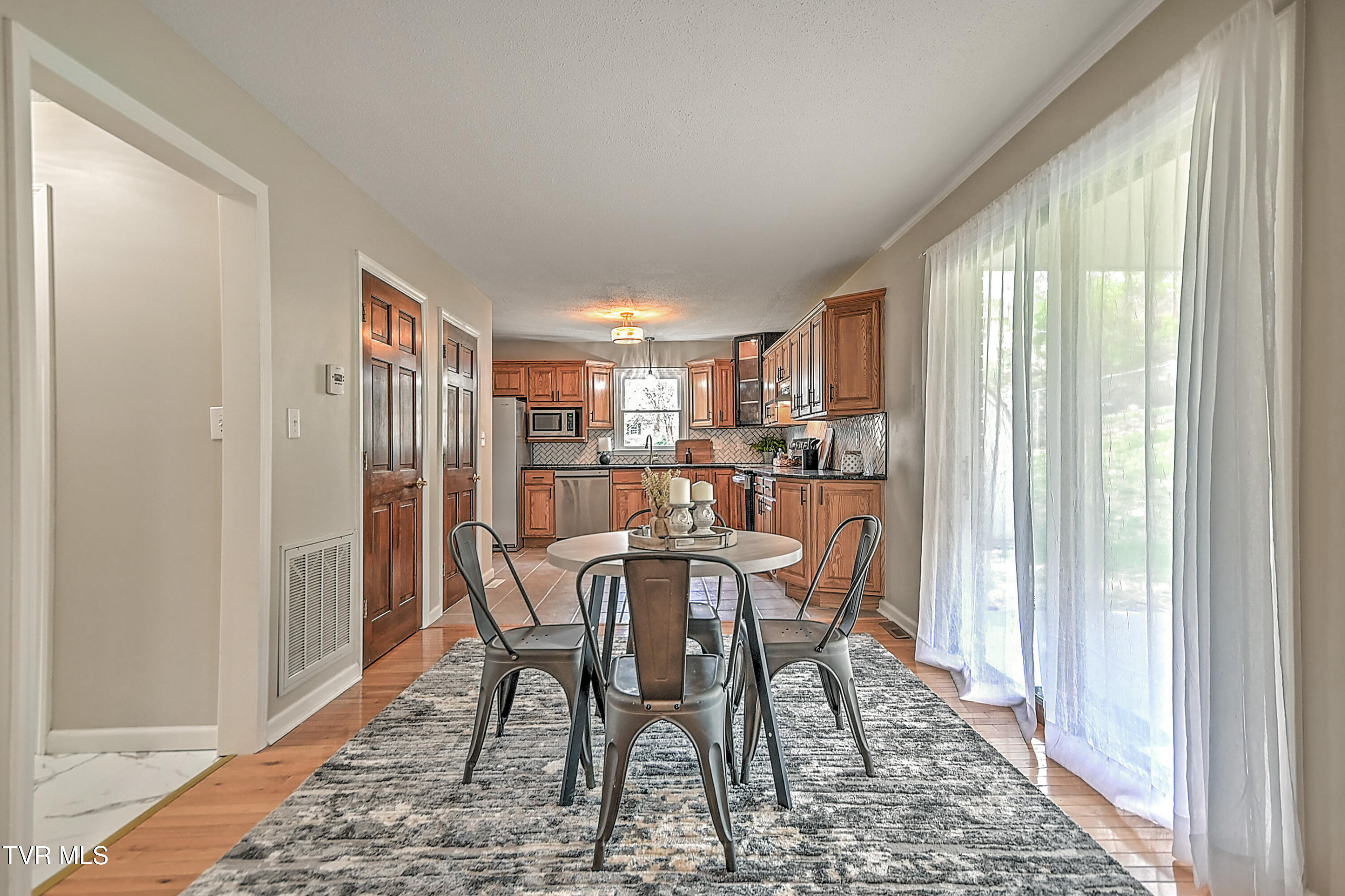 6371 Old Jonesboro Road Bristol, TN 37620 - Photo 20 of 55 6371 Old Jboro GUnit-23